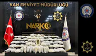 Van Başkale operasyonunda çok miktarda uyuşturucu ve kaçak yakıt yakalandı