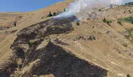 Bitlis kırsalındaki örtü yangını köylülerin ve ekiplerin çabasıyla söndürüldü