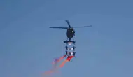 Jandarma helikopterlerinden Malazgirt semalarında nefes kesen gösteri