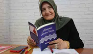 Bir saatlik okul eğitimiyle 72 yaşında ilk romanını yayımladı