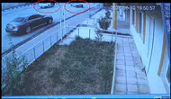 Baykan Belediyesi çalışanları kontrolden çıkan otomobili son anda durdurdu