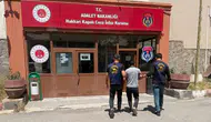 Hakkari Jandarması aranan iki hükümlüyü operasyonla yakaladı