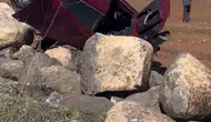 Siverek yolunda lastiği patlayan otomobil şarampole yuvarlandı