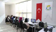 Haliliye Belediyesi gençlere ücretsiz F klavye eğitimi veriyor