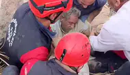 Ağrı Doğubayazıt'ta çöken evin enkazından bir kişi sağ çıkarıldı