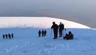 Ağrı Dağı zirvesindeki buzullar hızla eriyor