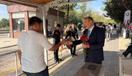 Fırat Üniversitesi öğrencilerini çiçeklerle karşıladı