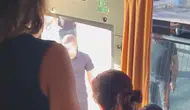 Diyarbakır'da sağlık personeli taşıyan servis aracına trafikte saldırı anı