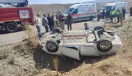 Özalp ilçesinde otomobil takla attı