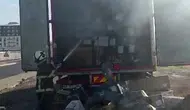 Batman'da seyir halindeki kargo kamyonunda yangın paniği yaşandı