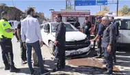 Yüksekova İpekyolu Caddesi üzerinde iki aracın karıştığı kazada iki kişi yaralandı