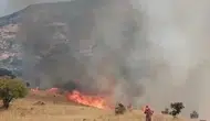 Nazımiye ormanlarında yangın paniği havadan ve karadan müdahale ediliyor