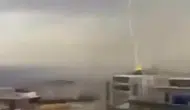 Şırnak'ta 8 katlı binaya yıldırım isabet etti