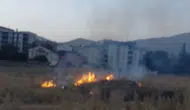 Yüksekova Güngör Mahallesi'nde anız yangını paniği