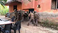 Bitlis'te düzenlenen uyuşturucu operasyonunda çok sayıda yasaklı madde ve silah bulundu