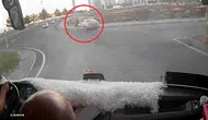 Diyarbakır'da kaldırımda yürüyen anne ve iki çocuğuna otomobil çarptı