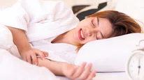 Gece uyurken dişleri sıkmanın sebepleri nelerdir?