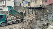 Hakkari'de temel kazısı faciası iki binayı havada bıraktı