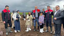 Ağrı'da çiftçiye meyve fidanı desteği