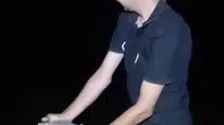 Elazığlı balıkçıdan yavru balıklara sevgi dolu veda