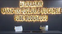 Mideye gizlenen metamfetamin operasyonunda iki şüpheli tutuklandı
