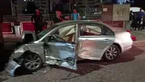 Diyarbakır Kayapınar yolunda üç araç birbirine girdi