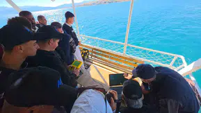 Gençler insansız su altı robotuyla Van Gölü'nün derinliklerini keşfediyor
