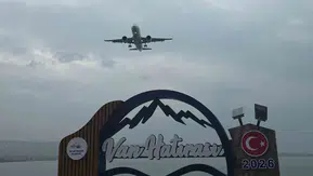 Van genelinde yağmur ve yoğun sis ulaşımı zorlaştırdı