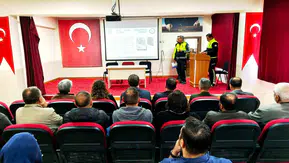 Çemişgezek'te okul servis şoförlerine trafik güvenliği eğitimi verildi