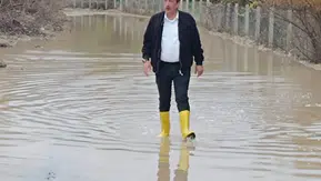 Yurtbaşı Belediye Başkanı Nihat Doğan sel sonrası sahada incelemelerde bulundu