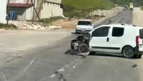 Siirt Organize Sanayi Bölgesinde iki araç birbirine girdi
