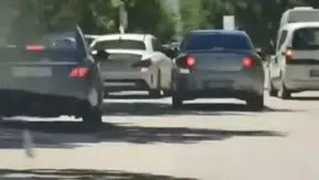 Elazığ trafiğinde tehlikeli şov kameraya yansıdı