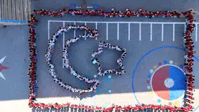 Cizreli öğrencilerden milli takıma havadan ay-yıldız selamı