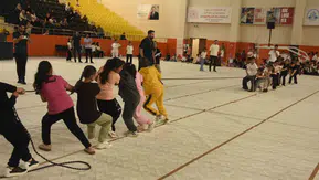 Bitlisli çocuklar ekranı bırakıp geleneksel oyunlara döndü