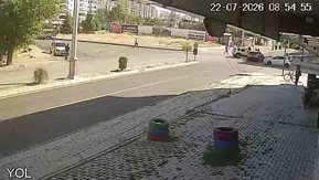 Elazığ’da aynı sokakta peş peşe iki trafik kazası yaşandı