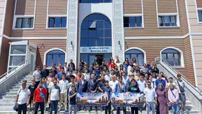 Ağrılı öğrenciler tarihi durakları ziyaret ederek şehre döndü