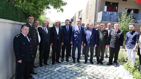 Ağrı Valisi 15 Temmuz gazisini evinde ziyaret etti