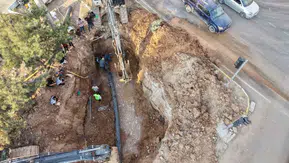 Kızıltepe’de 14 mahalleyi besleyen eski su hatları yenilenerek modernleştirildi