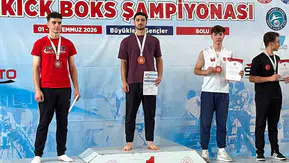 Elazığlı kick boksçular Bolu’daki şampiyonadan madalyalarla döndü