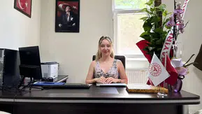 Uludere Sağlık Müdürlüğü koltuğuna ilk kez bir kadın doktor oturdu