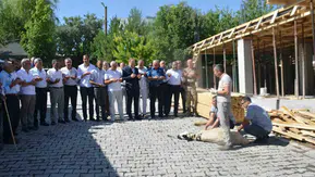 Muş Bulanık ilçesinde hayırseverler yeni bir cami ve taziye evi inşa ediyor