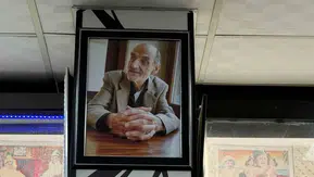 Mardinli üç kardeş babalarından kalan 60 yıllık berber dükkanını yaşatıyor