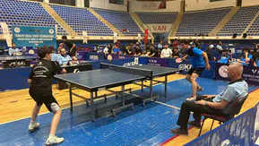 Van 20 ilden gelen 220 genç sporcuyu masa tenisinde ağırlıyor