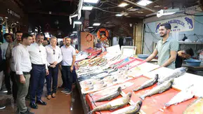 Elazığ Belediye Başkanı Şerifoğulları Kapalı Çarşı esnafıyla bir araya geldi
