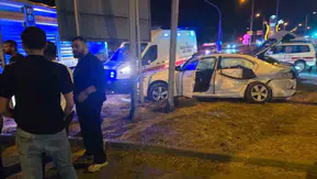 Bingöl merkezde tır ve otomobil çarpıştı: 5 kişi yaralandı