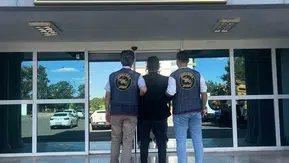 Karaköprü'de aranan hırsızlık hükümlüsü jandarma operasyonuyla yakalandı