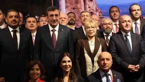 Cevdet Yılmaz Türkiye'nin ekonomik dayanıklılığını ve terörsüz çözüm sürecini değerlendirdi