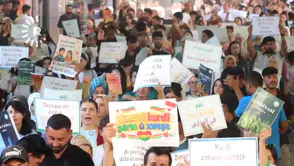 Kobani’de Kürtçe eğitim için binlerce kişi sokağa çıktı