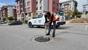 Elazığ Belediyesi yıl boyunca larva ile mücadele ediyor