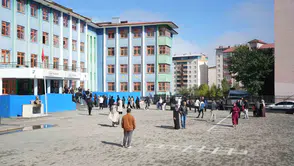 Muşta KPSS Ön Lisans heyecanı sabahın erken saatlerinde başladı